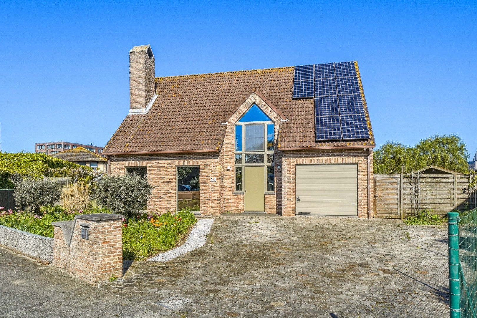 Ruime alleenstaande woning nabij zee en strand! 