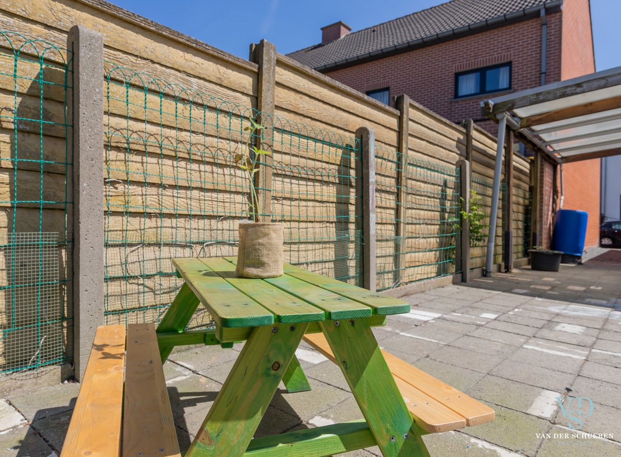 Gelijkgrondse woning op bijna 500 m² in centrum Gavere ! 