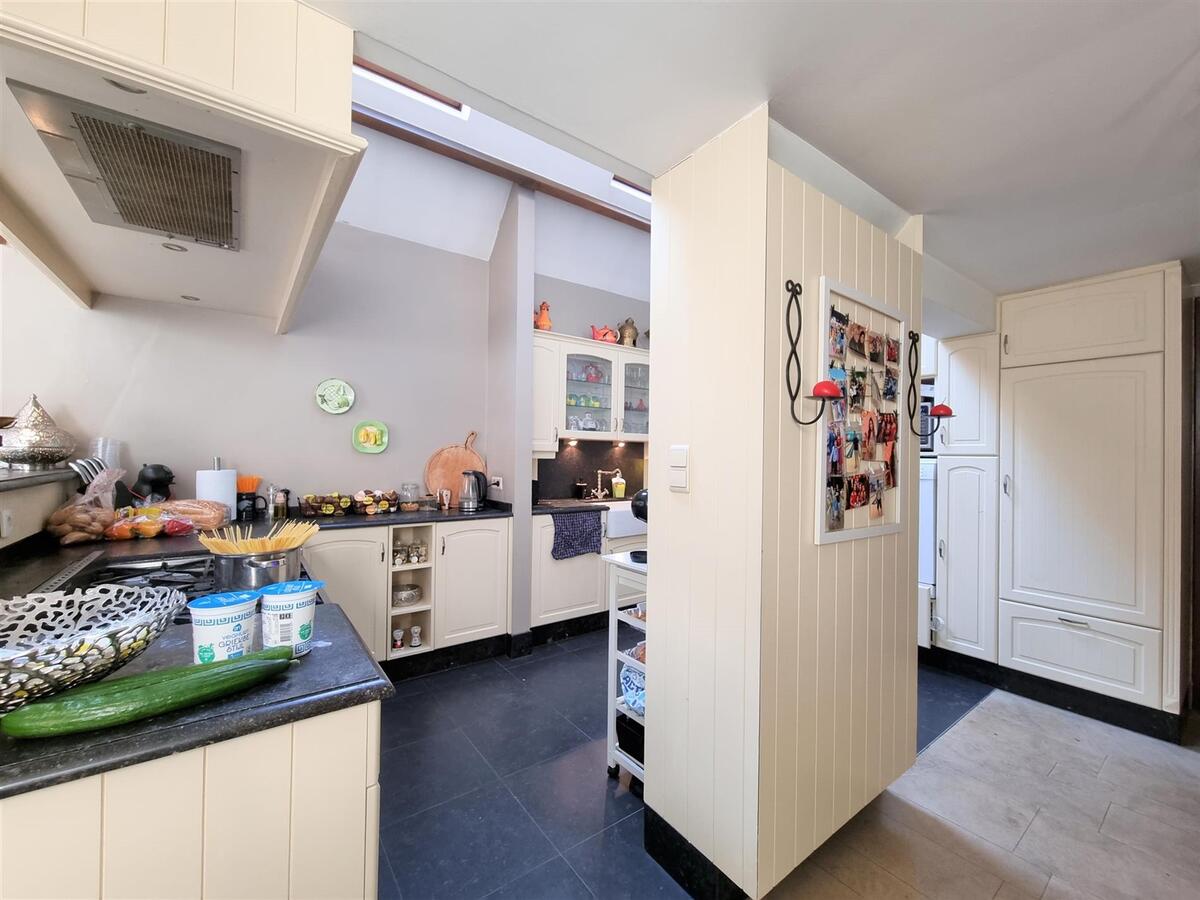 Ruime, instapklare woning met 4 slaapkamers, garage &amp; terras - Knokke 