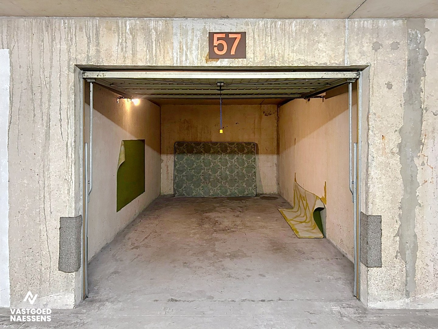 GARAGEBOX VLAKBIJ ZEEDIJK 