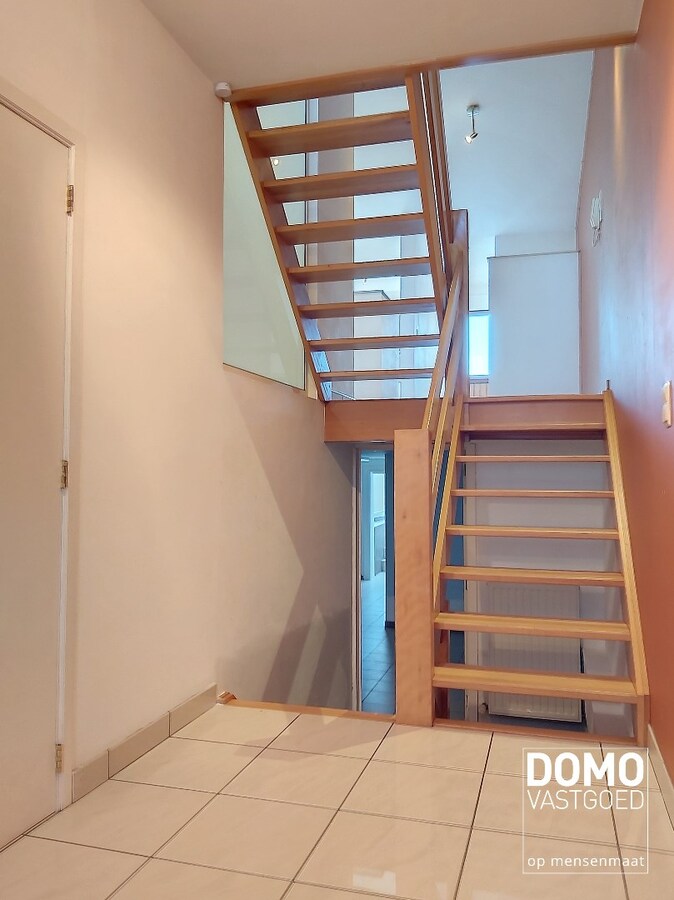 Woning met tuin, garage en 2 slaapkamers op wandelafstand van het centrum van Hasselt 