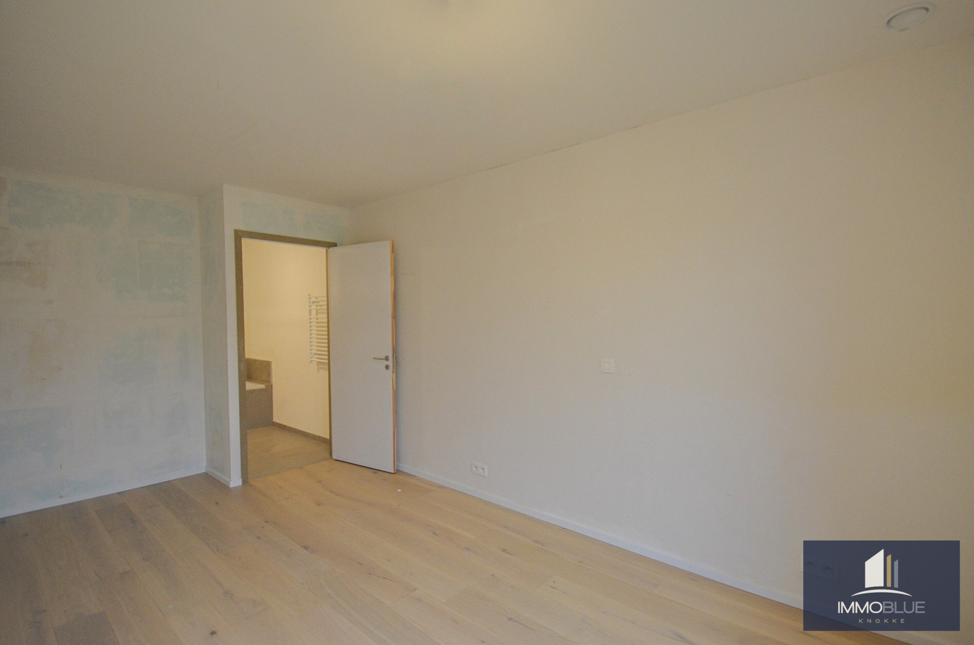 Nieuwbouw BEN-woning(bijna energie neutrale woning) in een autovrije, groene omgeving. 