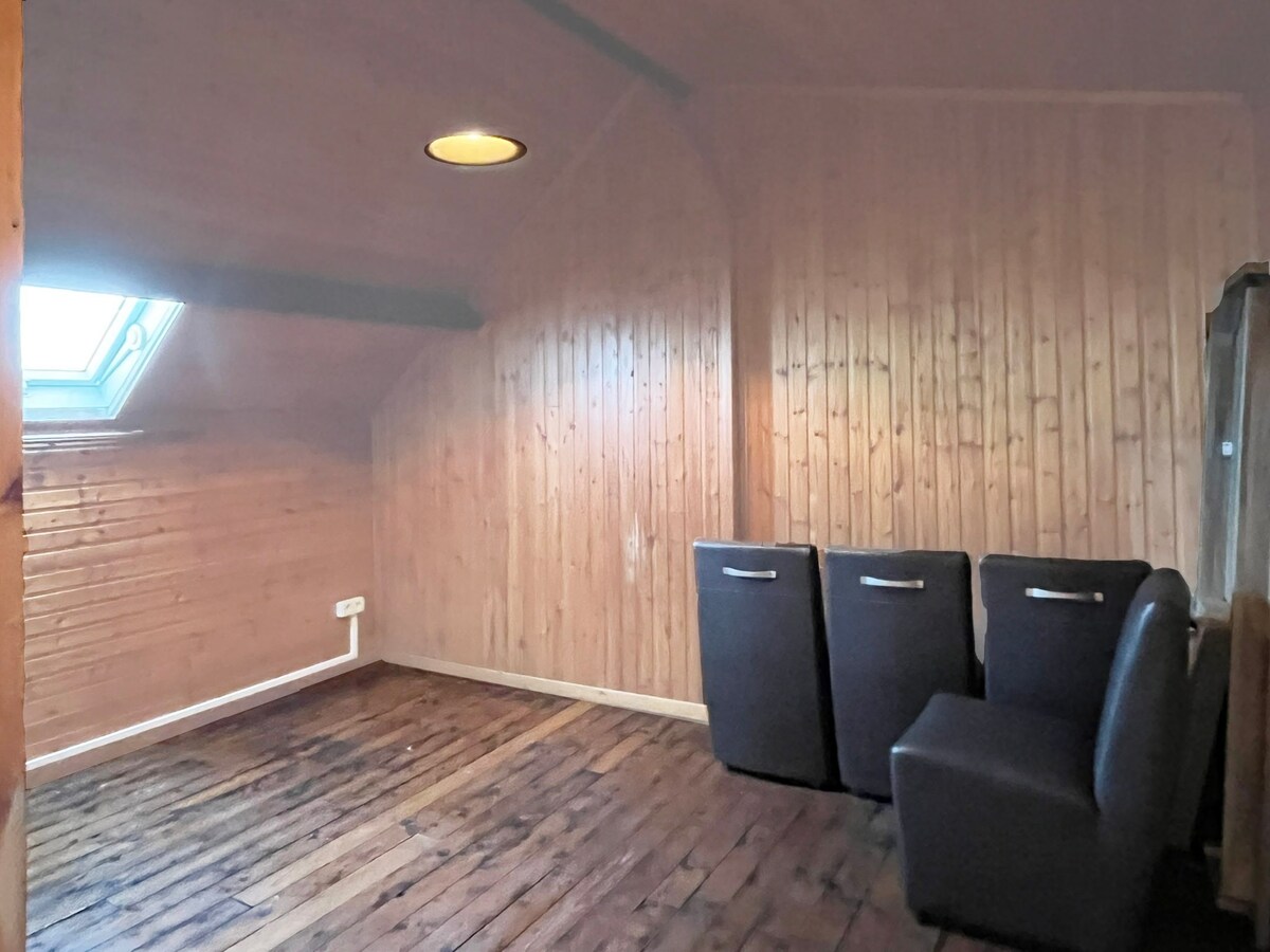 Interbellum-woning met 4 slaapkamers en tuin 