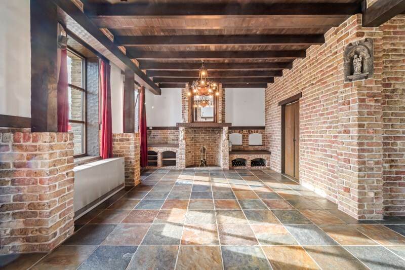 Te renoveren vrijstaande woning met prachtig uitzicht in natuurgebied 