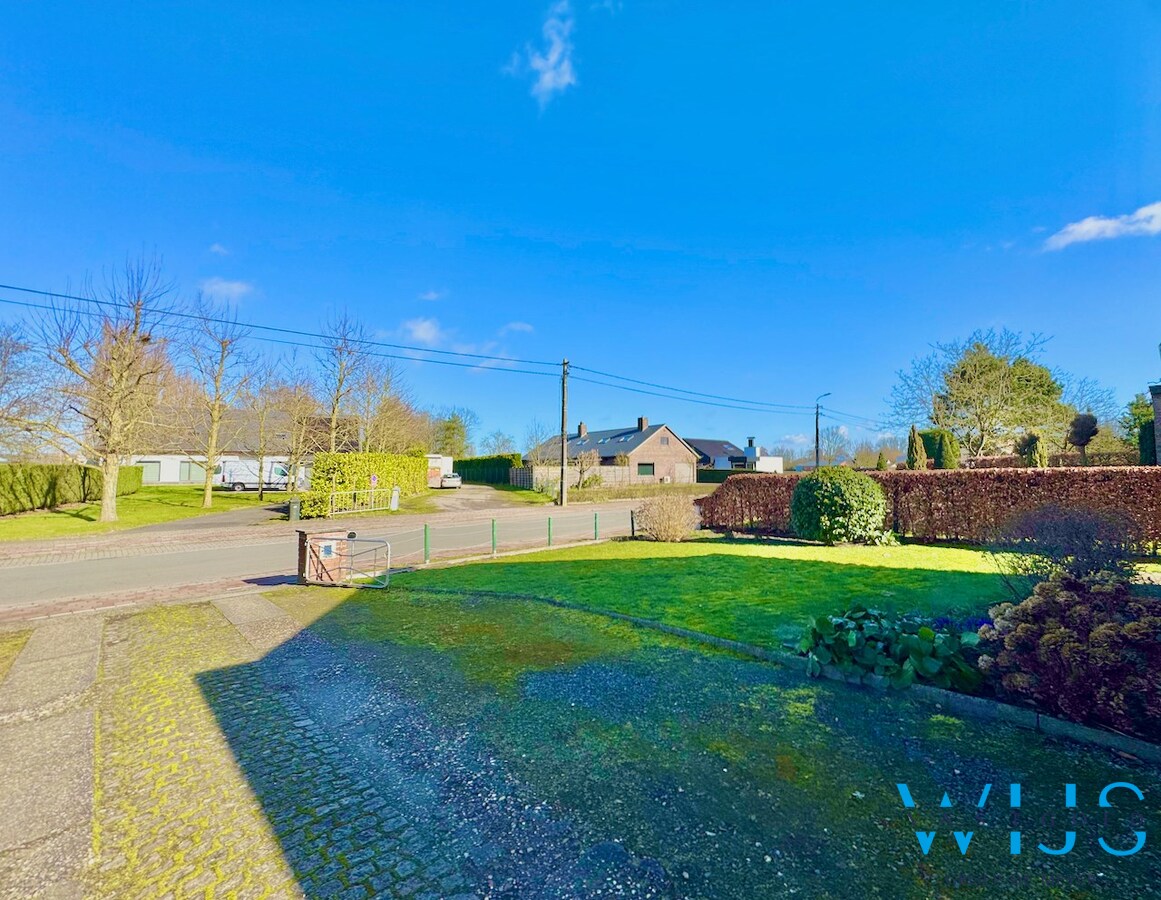 Alleenstaande bungalow op 793m² te Wippelgem ! 