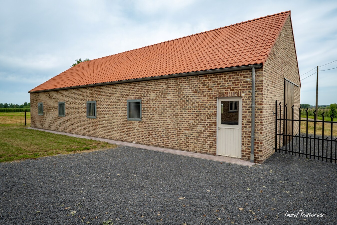 Charmante gerenoveerde woning met stalgebouw op ca. 2,6ha te Herk-de-Stad 