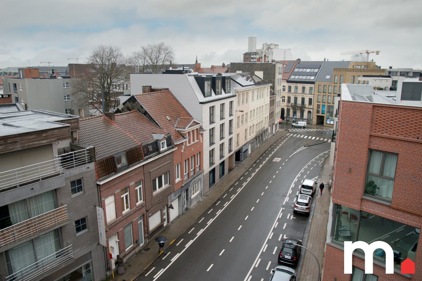 Lichtrijke Loftstudio met parkeerplaats te Kortrijk! INVESTERINGSOPPORTUNITEIT ! 