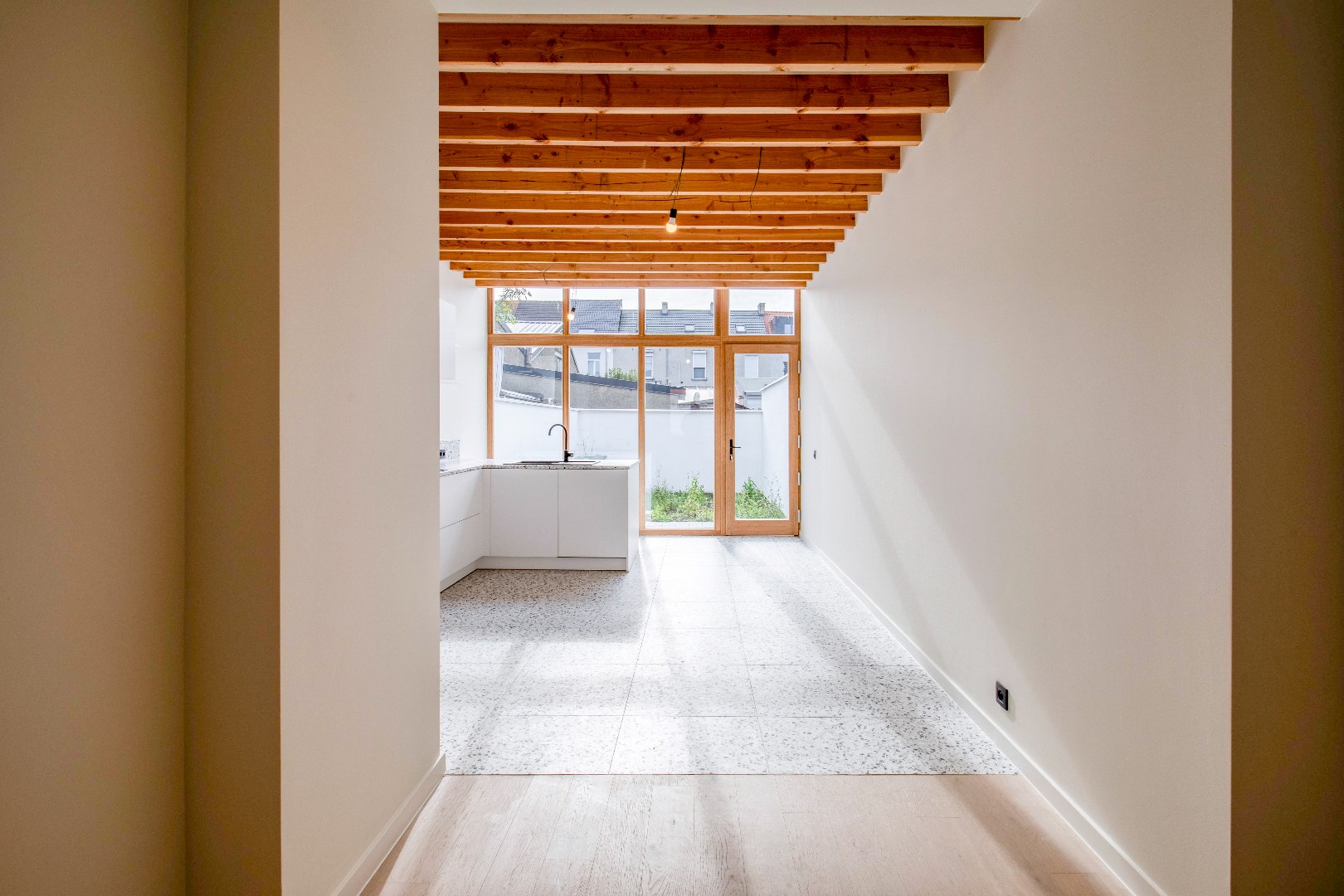 Instapklare woning met 3 slaapkamers en buitenruimte 