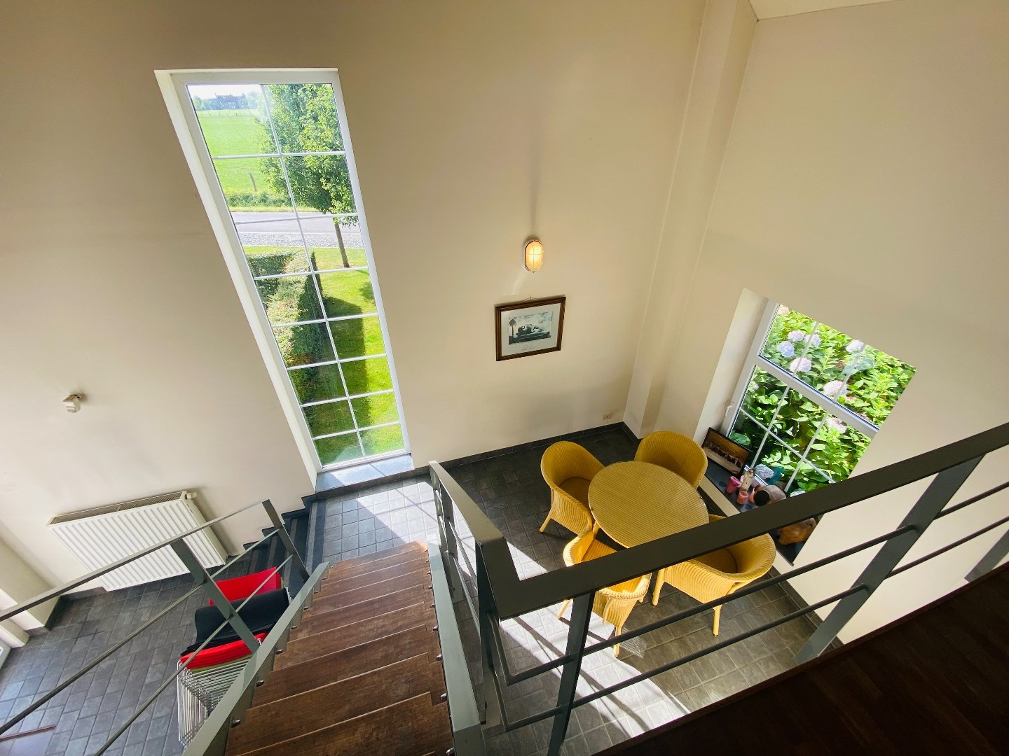 Instapklare polyvalente ruimte van 90 m² in loft-stijl op een groene locatie! 