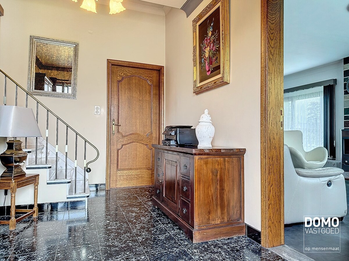 Split-level woning rustig gelegen te Berbroek op een perceel van 10a 