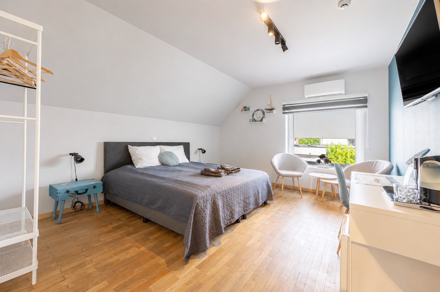 Energiezuinige villa met exclusieve wellness en polyvalent bijgebouw in Oostende 