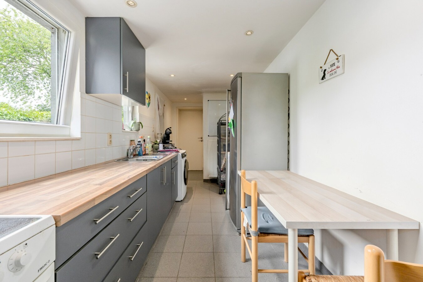 Halfopen bebouwing met potentieel nabij centrum Lovendegem 