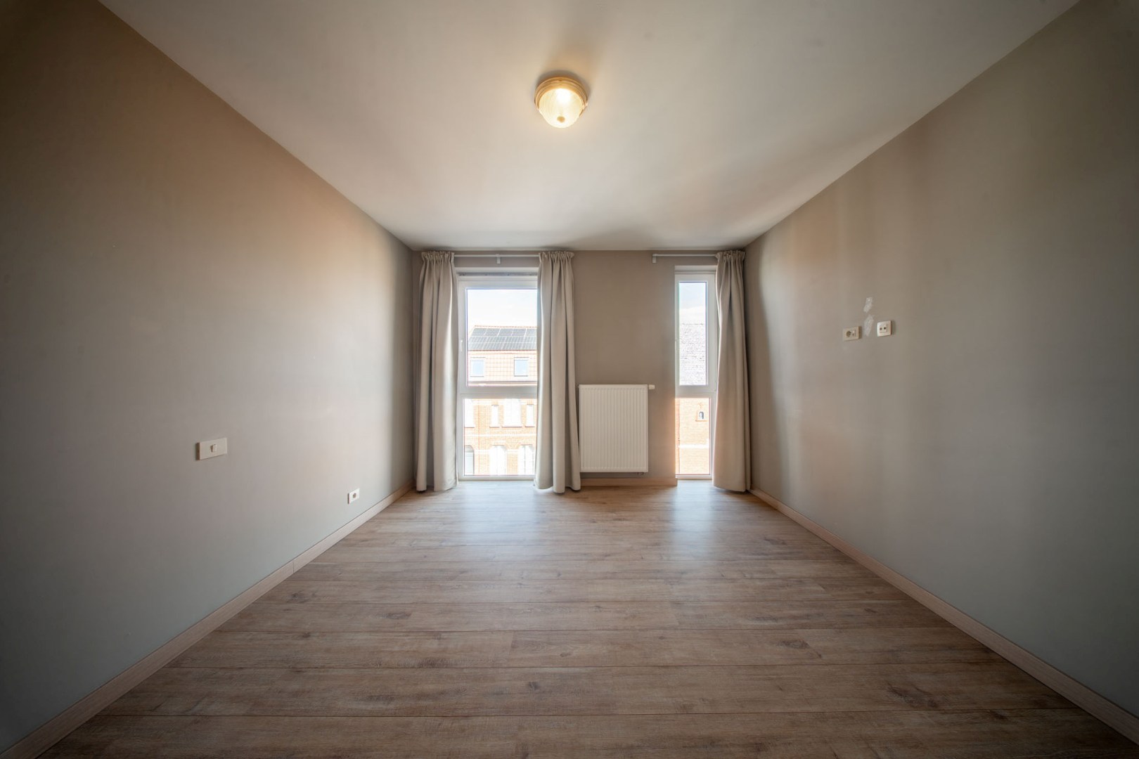 Instapklaar appartement met 3 slaapkamers, terras en garage 