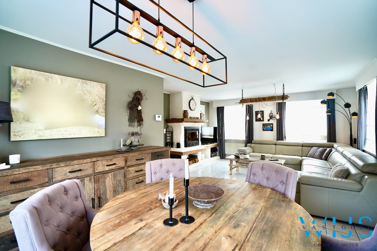 Woonhuis met prachtig zwembad te ERTVELDE ! 