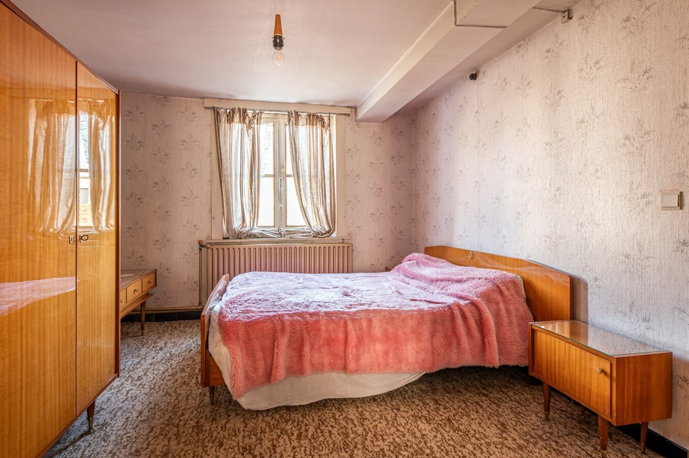 Authentieke hoeve met bijgebouw op 52 a 84 ca 