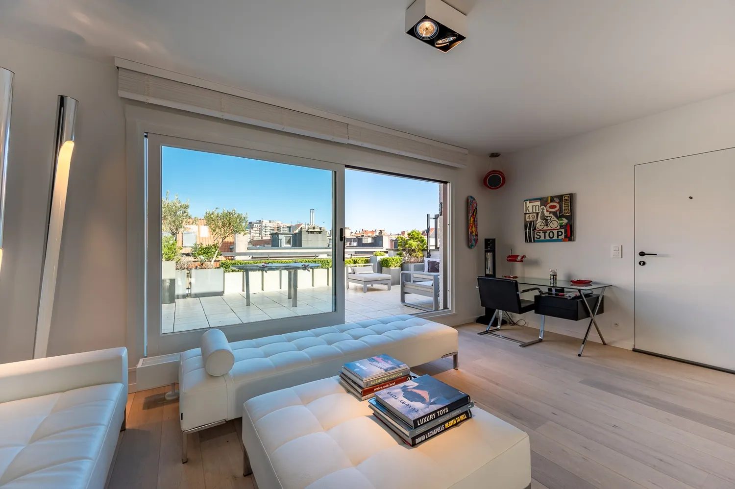 Prachtig, gerenoveerd penthouse op een topligging in de Blancgarinstraat te Knokke.