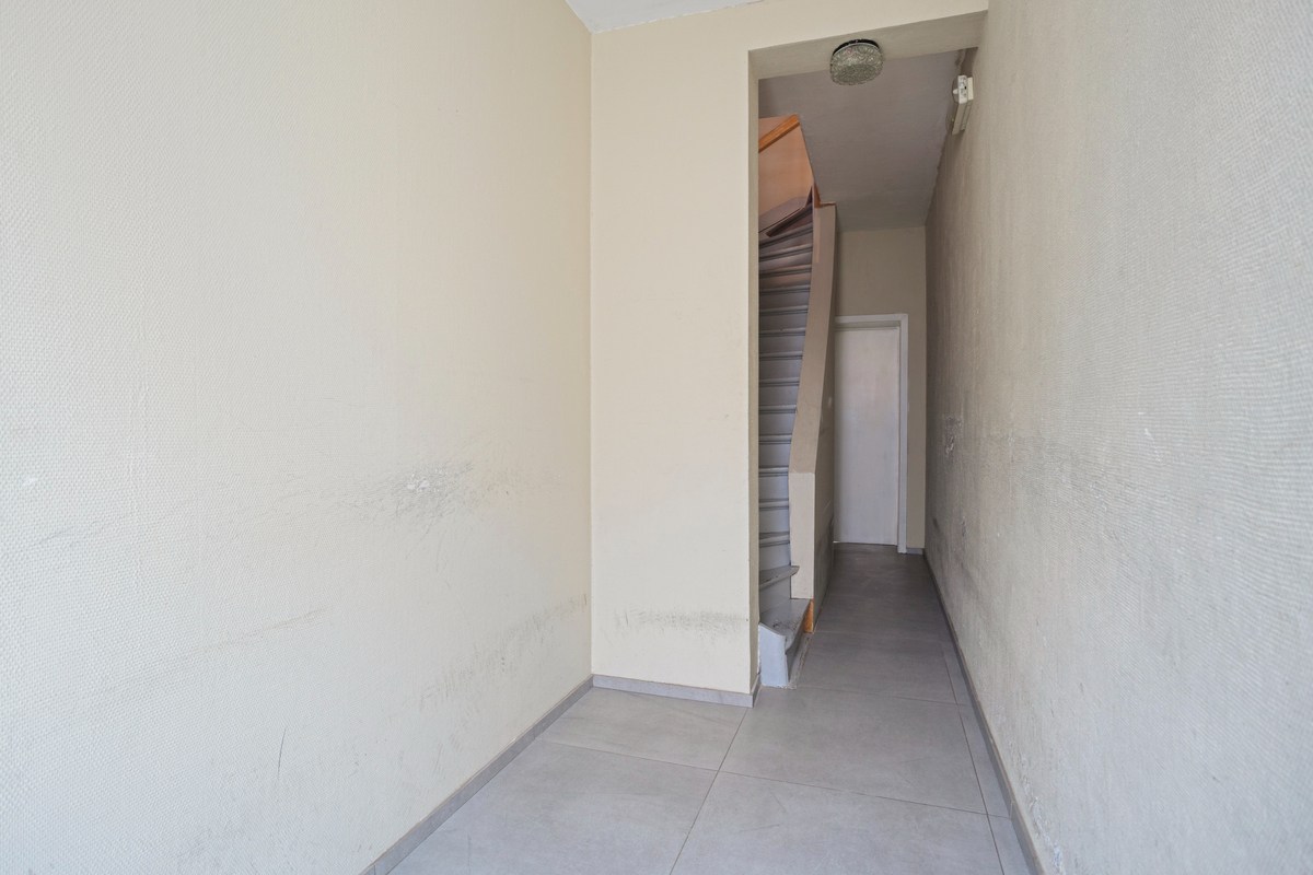 Uniek opbrengstpand met 1 appartement en 2 studentenkamers in centrum Leuven!  – EPC label B - bewoonbare opp. 227 m² 