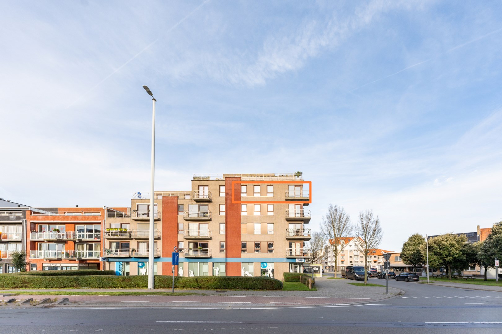 hoek appartement met 1slaapkamer 