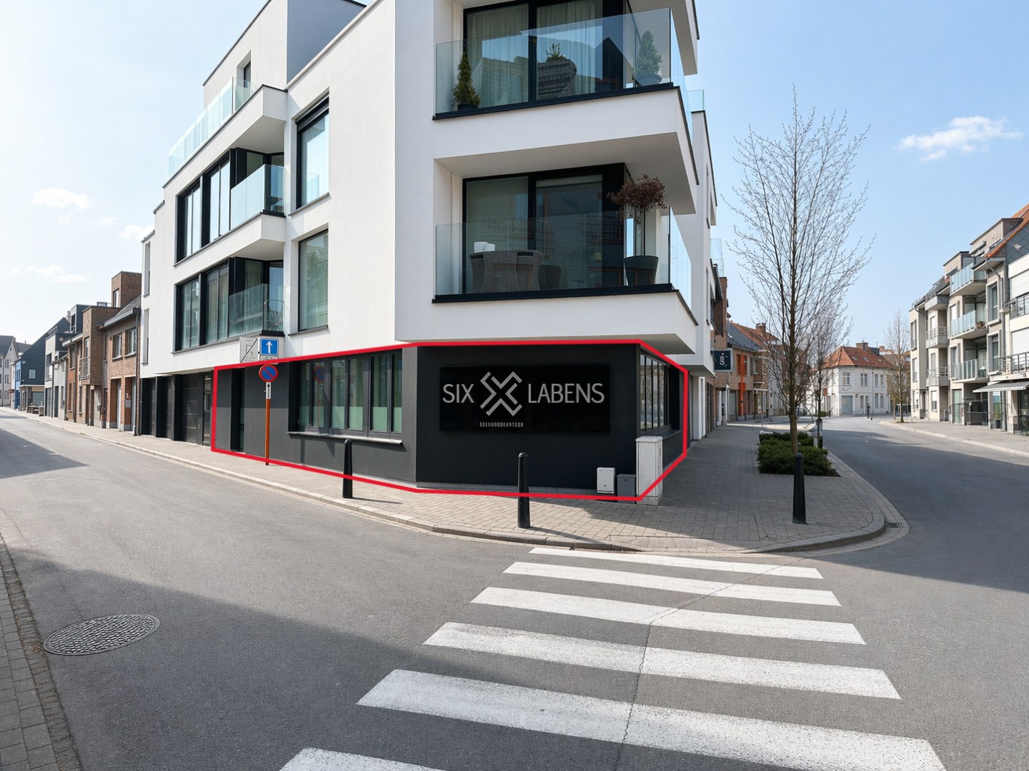 Instapklare kantoorruimte centrum Torhout, unieke kans! 