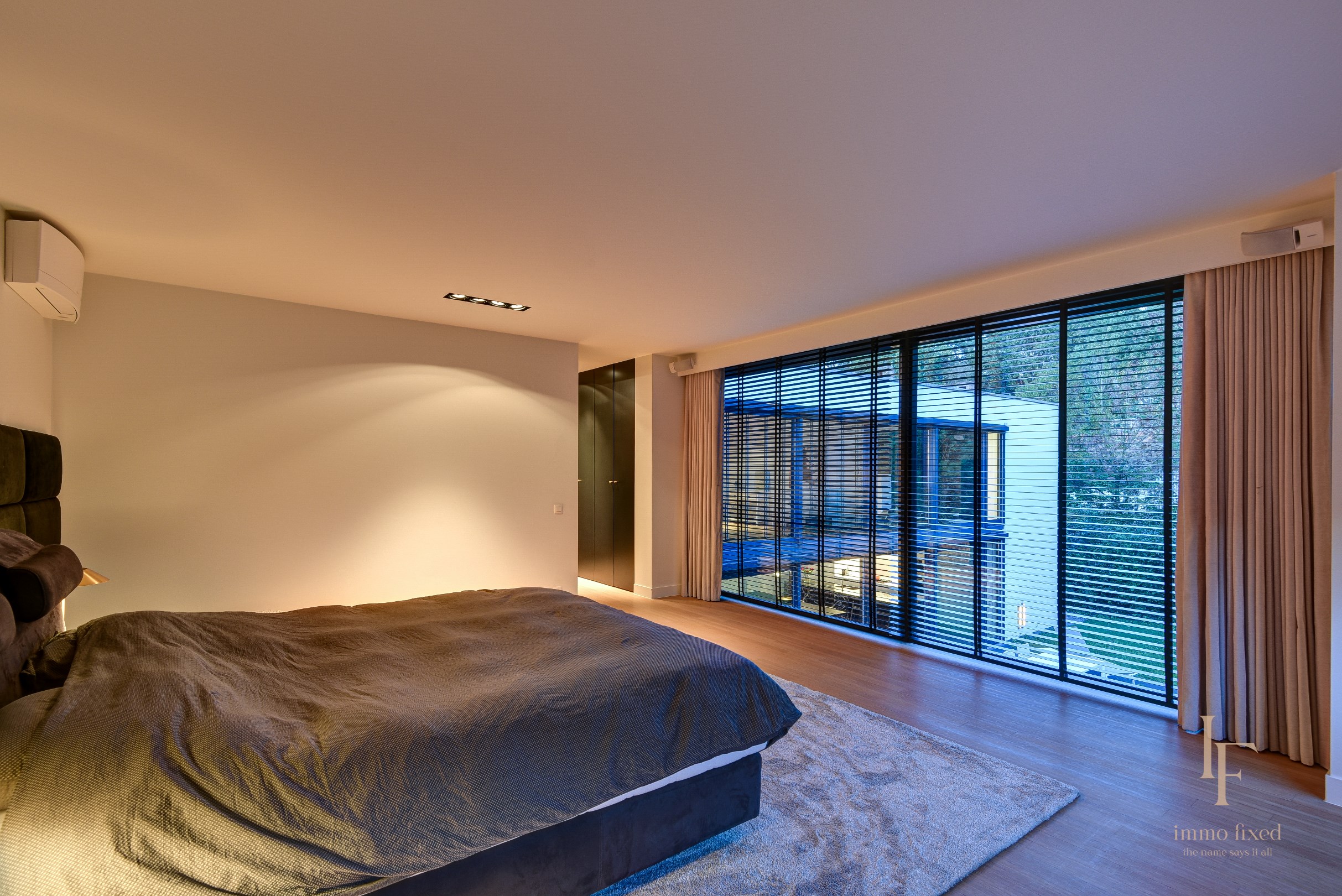 Luxe villa met 4 SLKS en praktijkruimte te SCHILDE! 