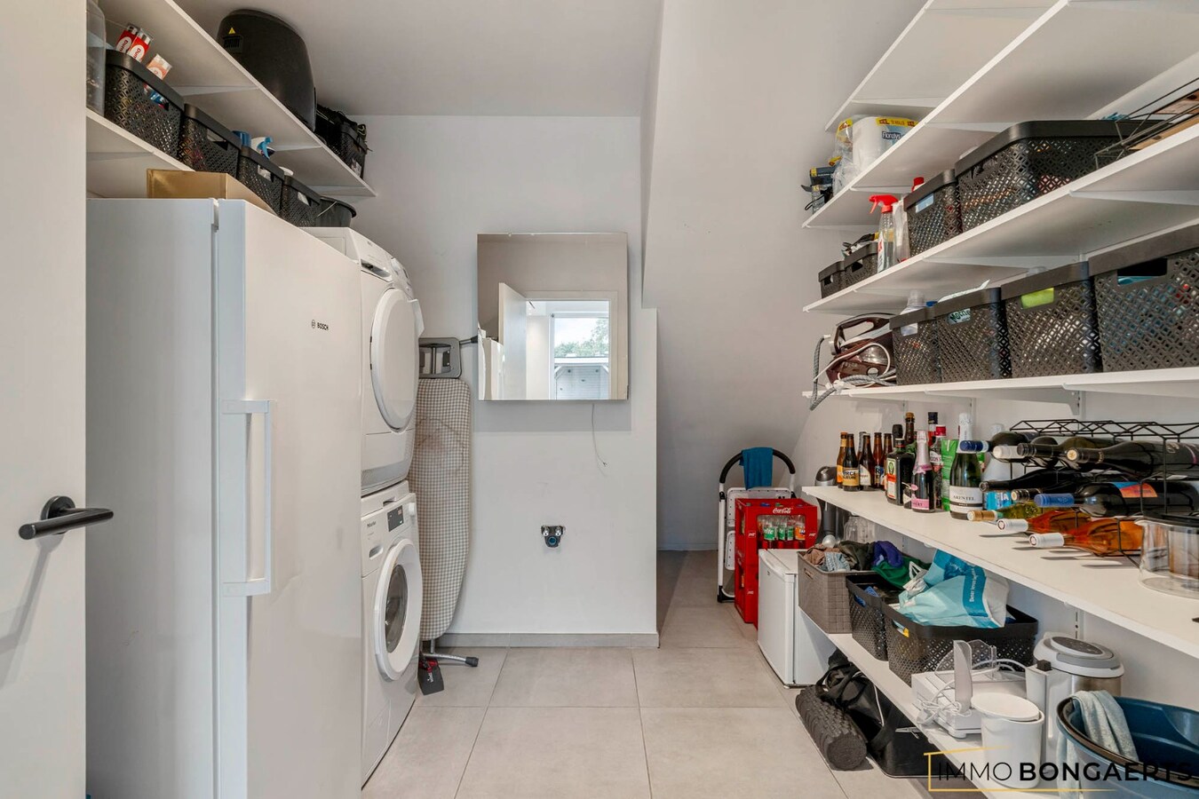 Recente gezinswoning met 3 slaapkamers 