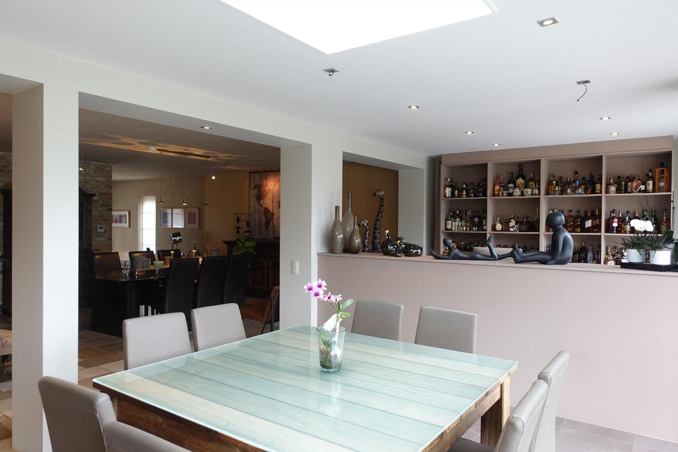 Rustig gelegen villa met prachtige tuin 