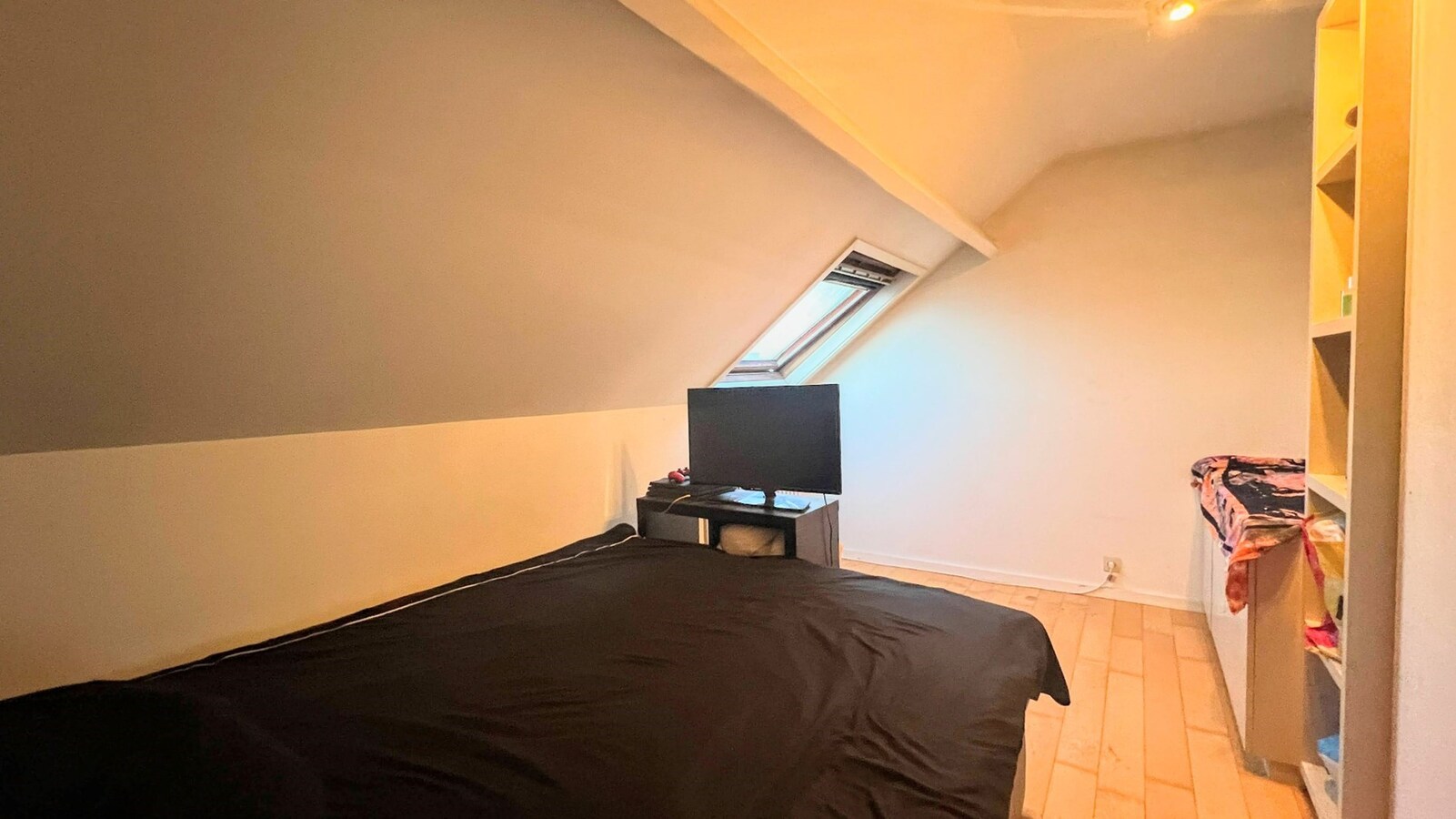 Betaalbaar dakappartement met panoramisch zicht 