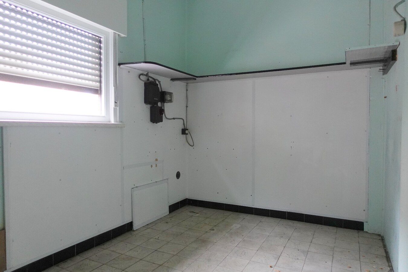 Ruime woning met opslagruimte 