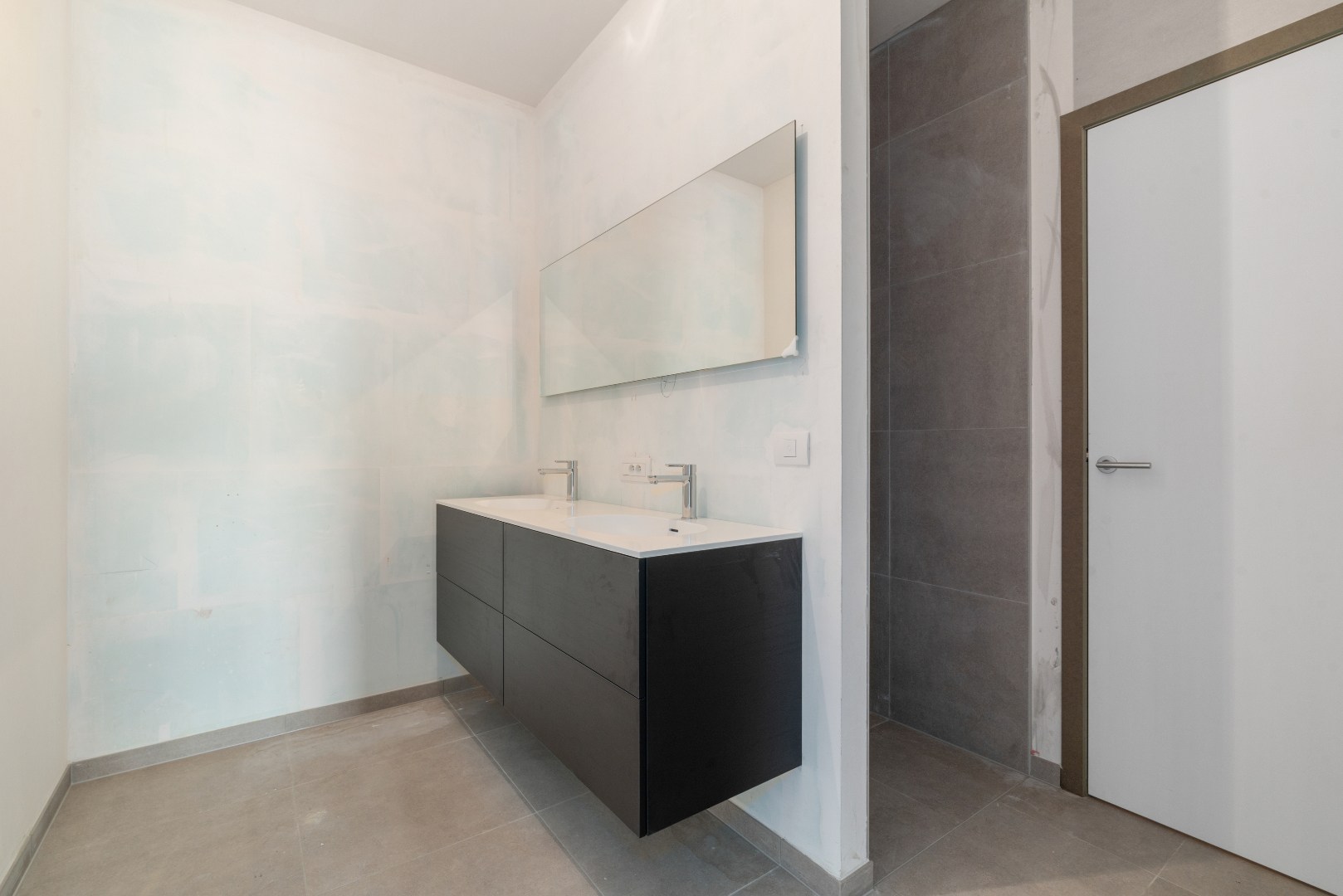 Nieuwbouwappartement met twee slaapkamers, tuin en ondergrondse autostaanplaats te koop in Zulte 