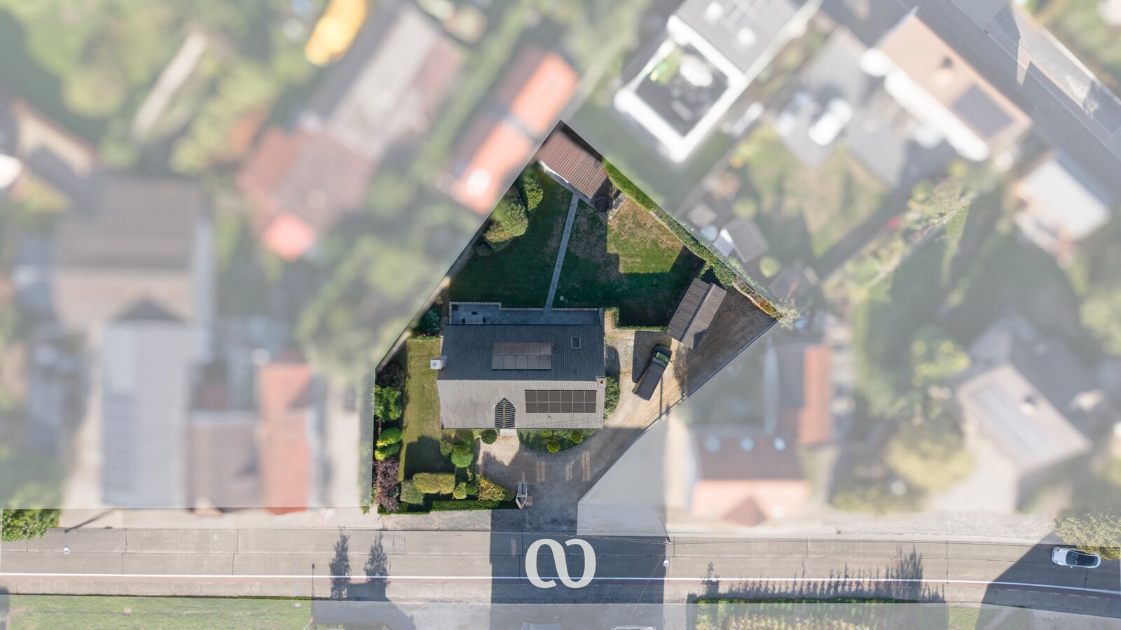 Instapklare gezinswoning met 4 slaapkamers en tuin 