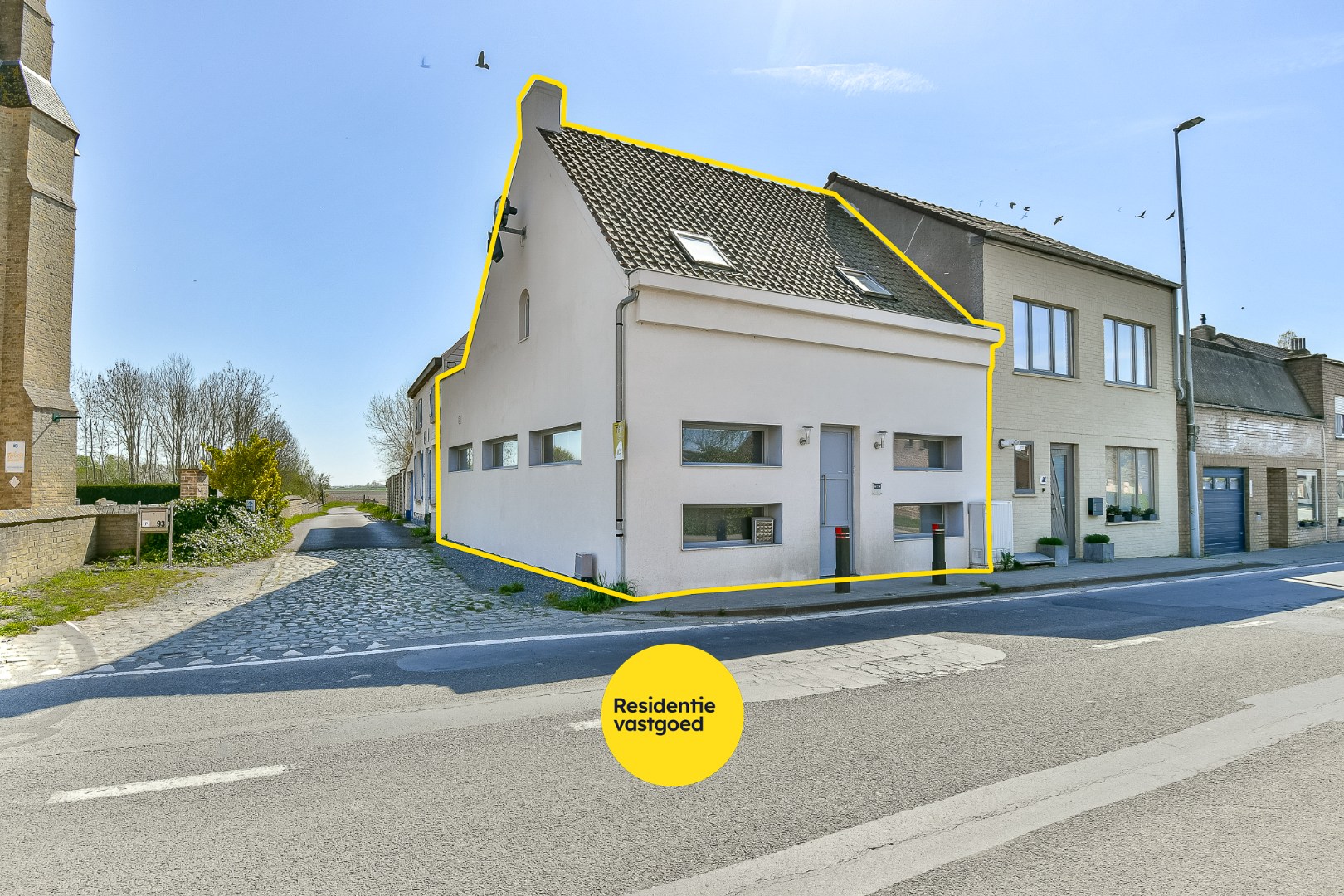 Gezellige halfopen woning met tuin en parking 