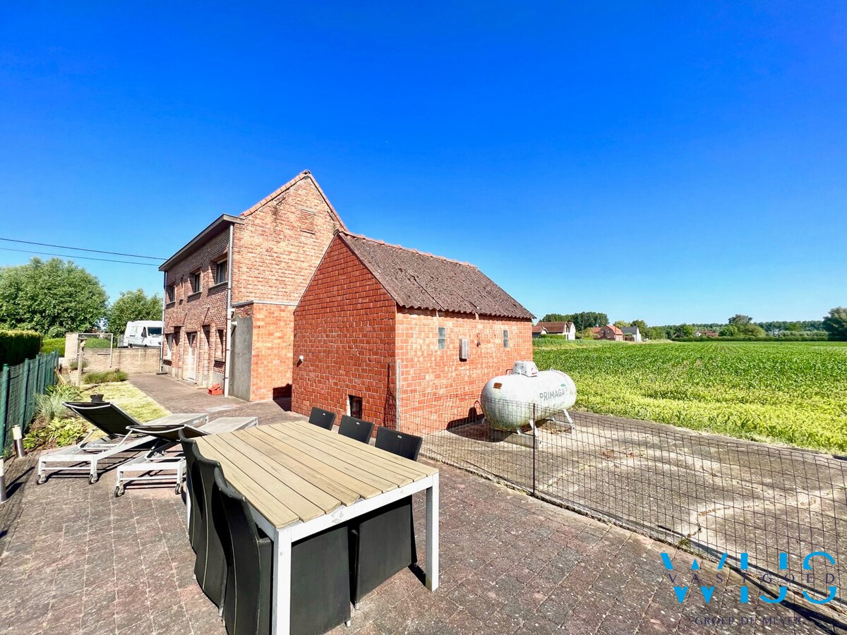 Toffe landelijk gelegen woning in Sint – Laureins ! 