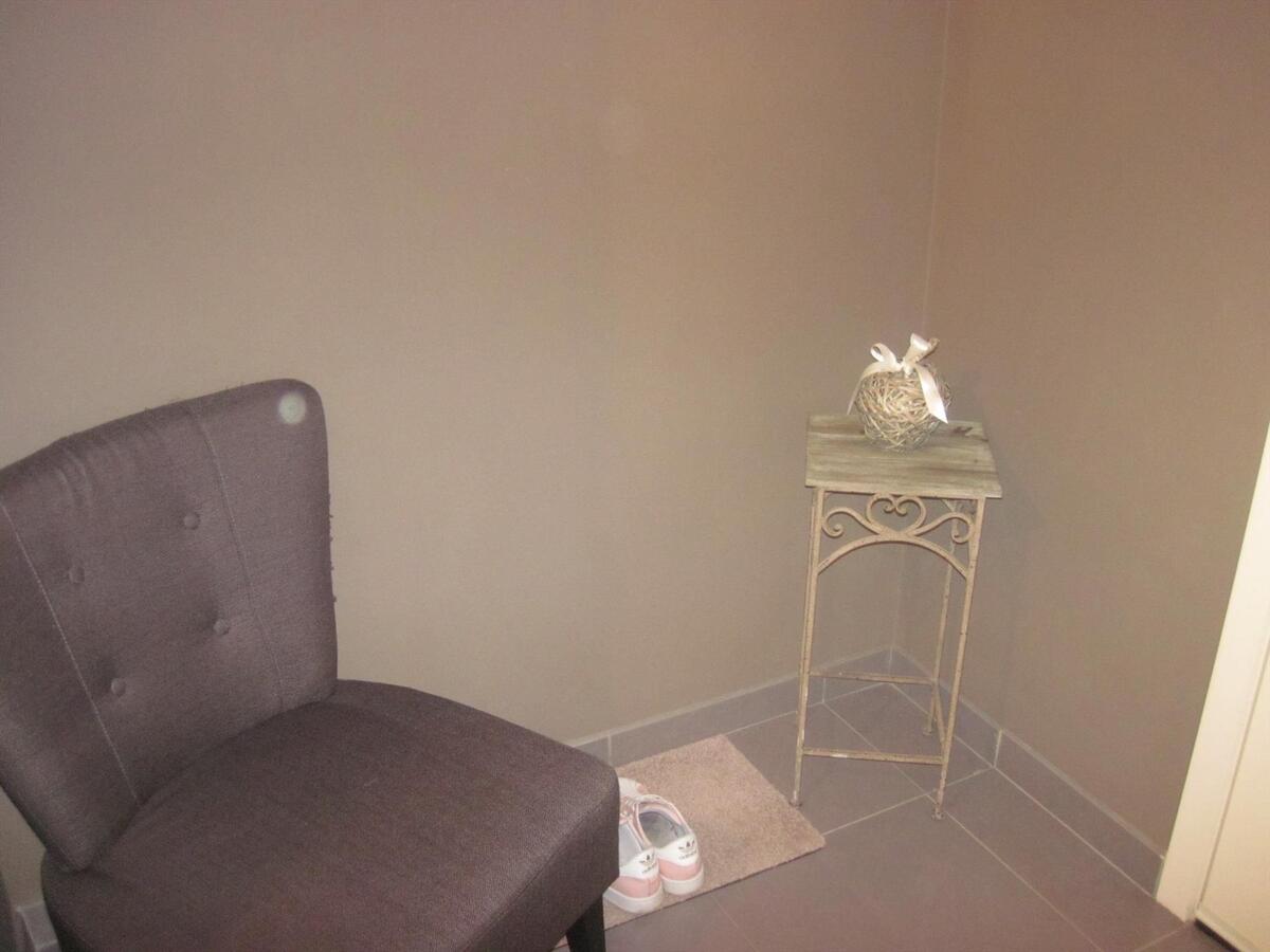 Ruim appartement mét garage. Uitstekende prijs-kwaliteit ! 