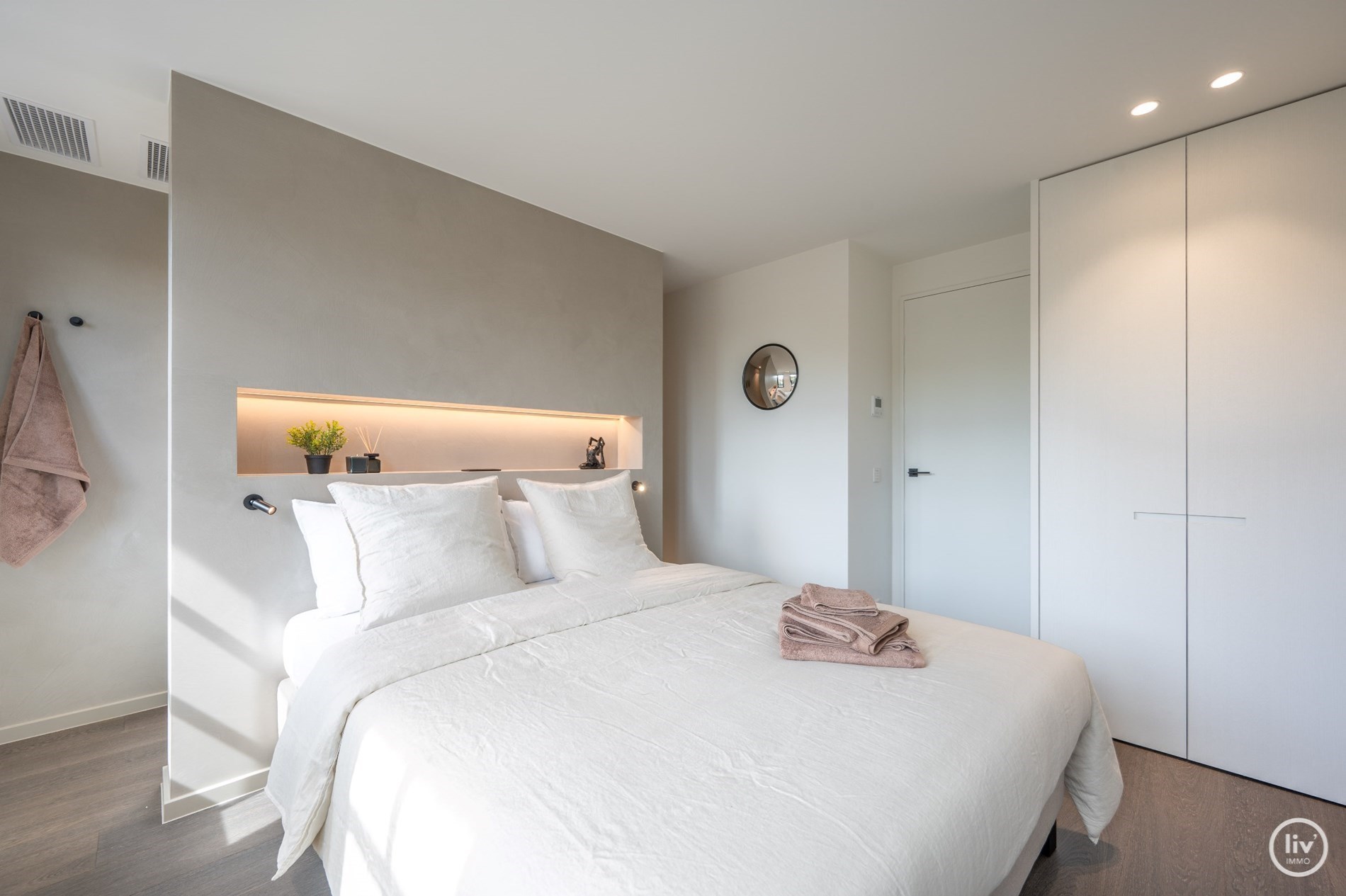 Belle villa individuelle, située au calme en bordure du Zoute, actuellement en rénovation. 