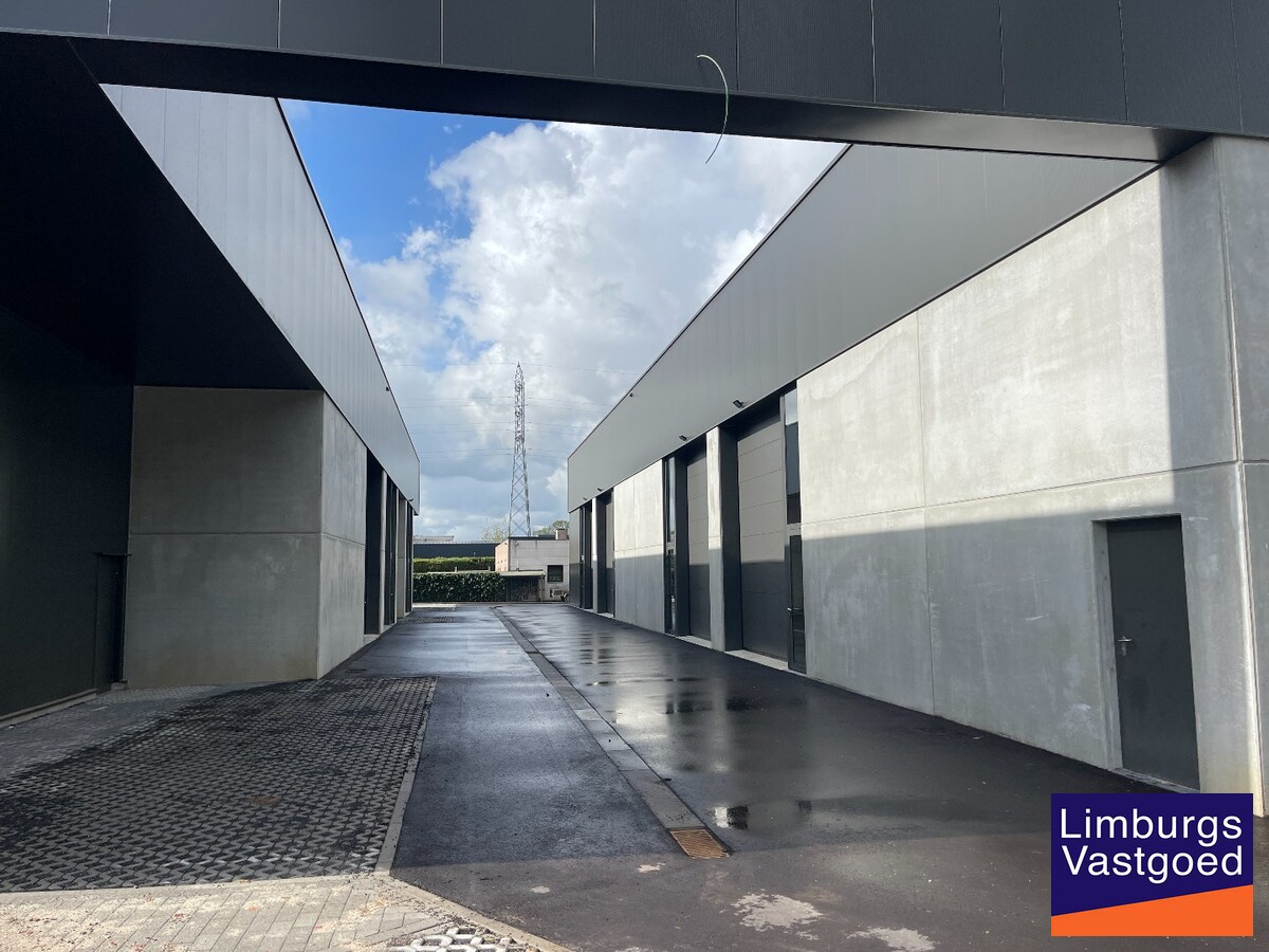 UNIT 7B - Moderne bedrijfshal van 260m² TE HUUR 