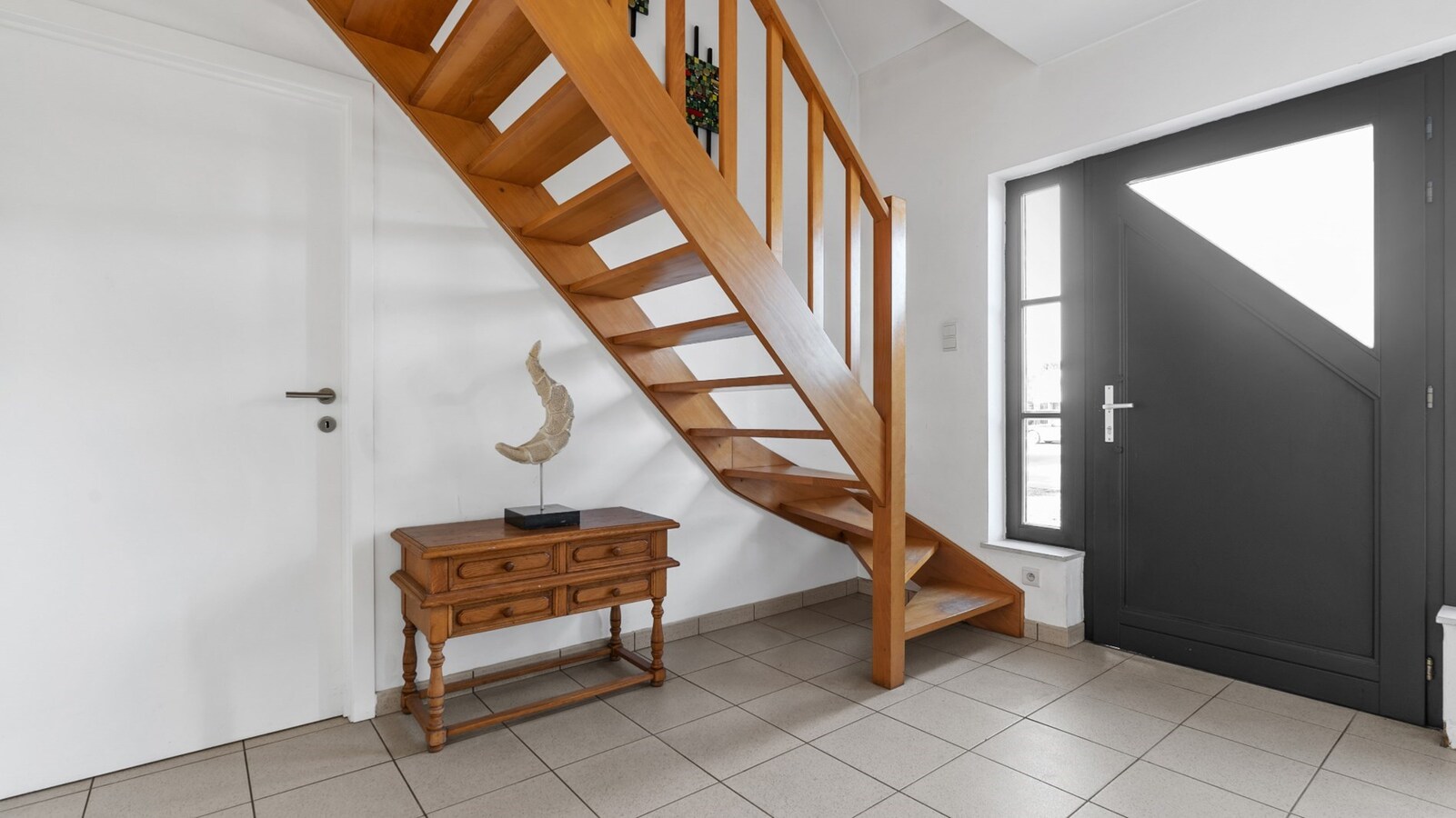 Vrijstaande gezinswoning op slechts 10 minuutjes van Maastricht! 