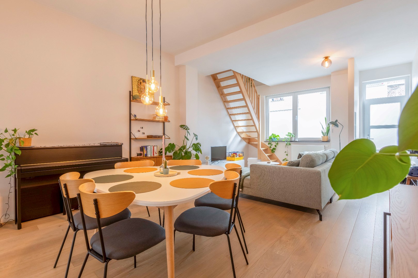 Instapklare woning met 3 slp. en terras te Sint-Amandsberg 