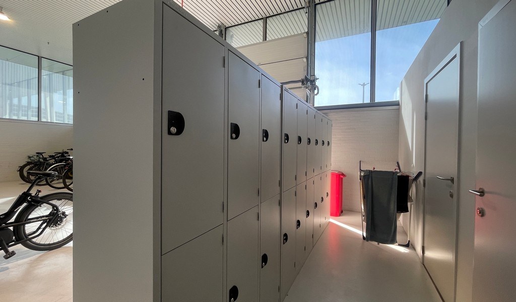 Vernieuwde kantoren te huur in Ahlers Building te Antwerpen