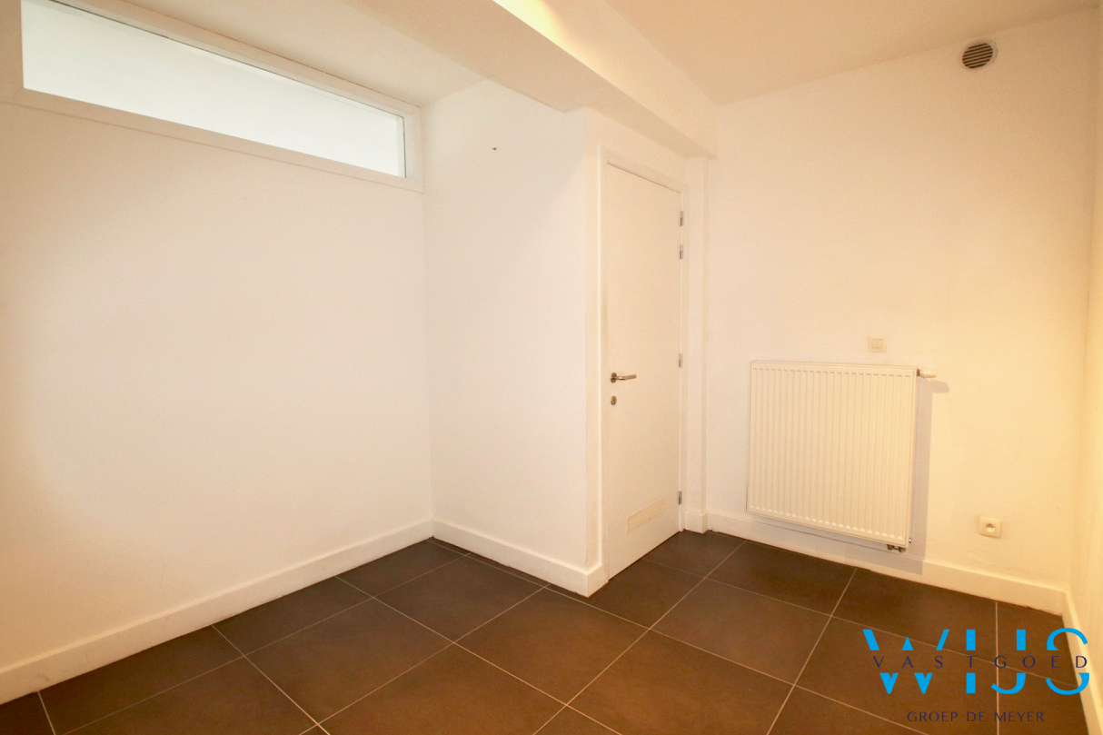 Zeer goed gelegen kantoorruimte te CENTRUM EVERGEM ! 