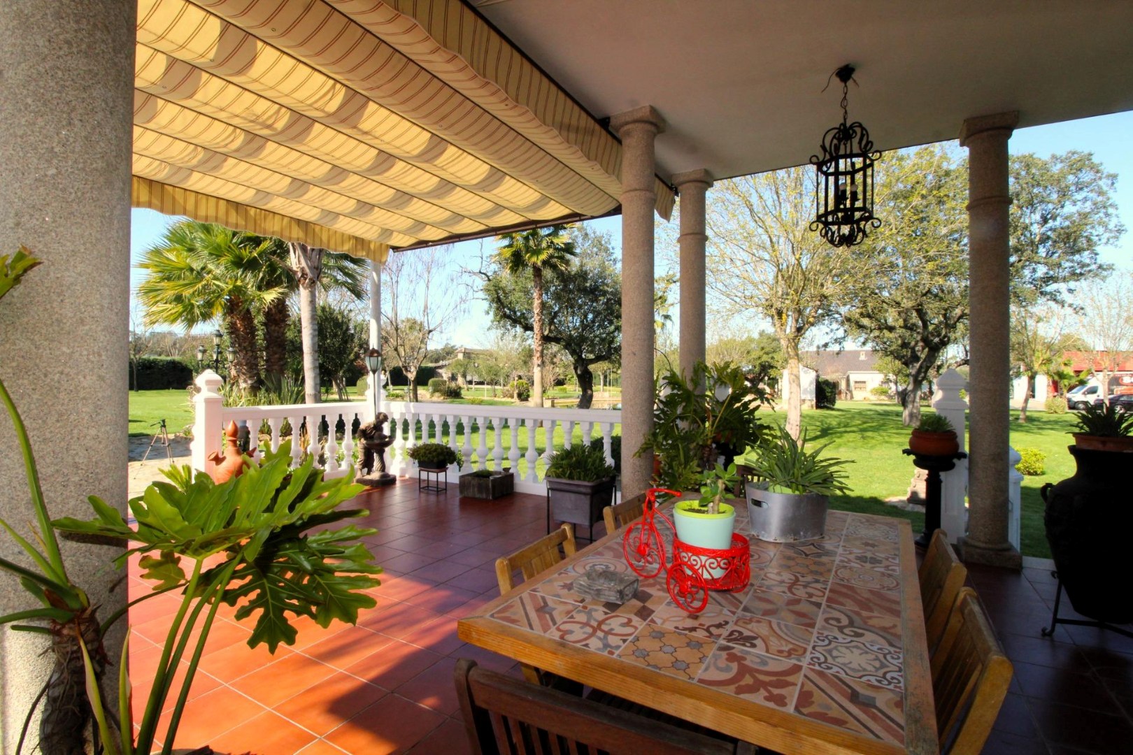 Villa te koop in Badajoz