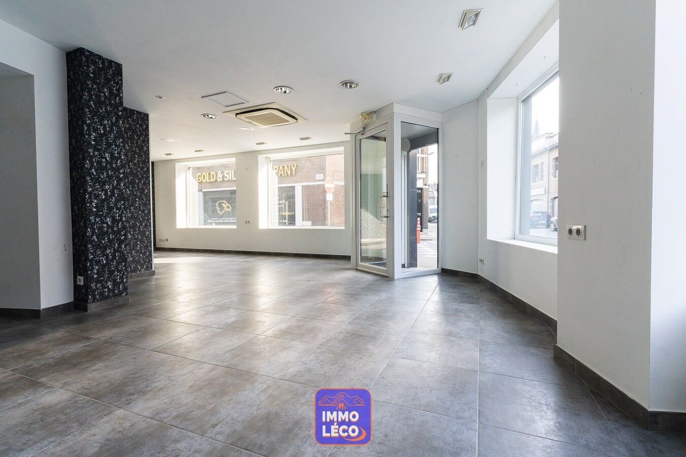 Surface commerciale en plein cœur du village de Dottignies ! 