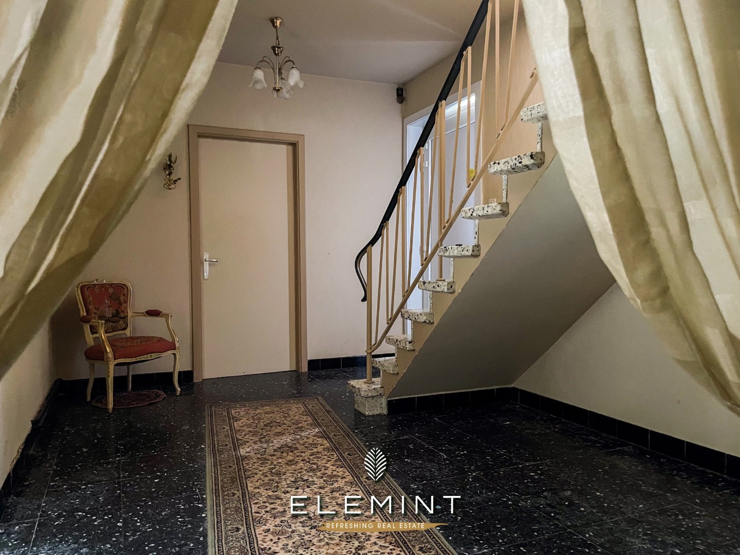 Rustig gelegen statige ruime villa in Nazareth 