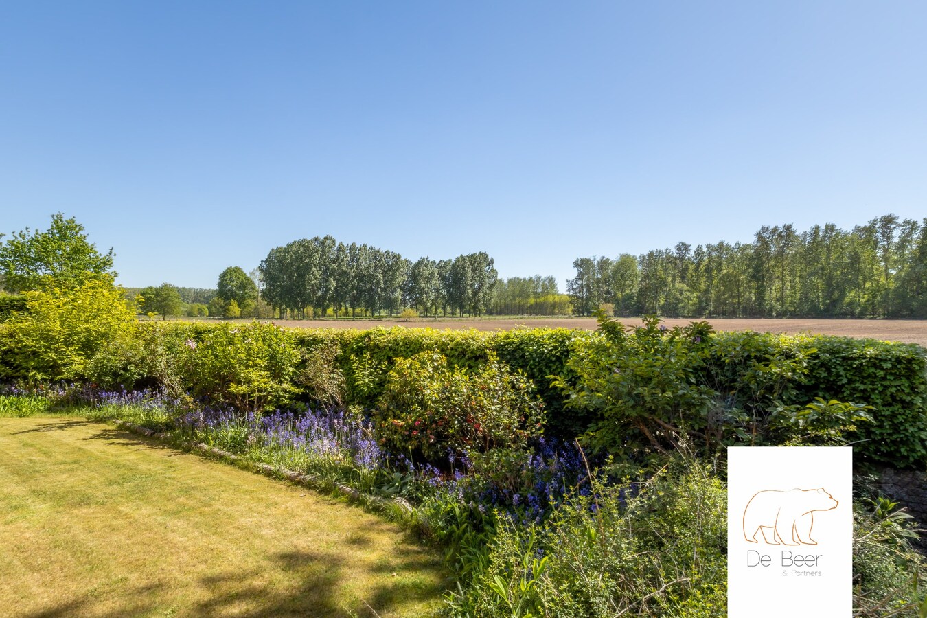 Landhuis op idyllische locatie te Berlare 