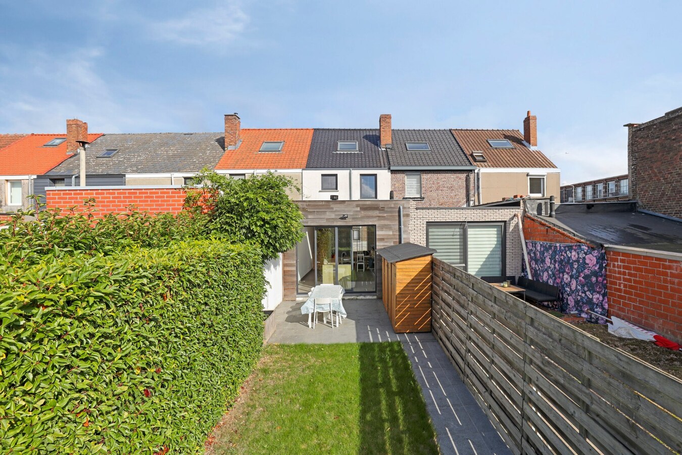 Hippe burgerwoning met gezellige zuidgerichte tuin 