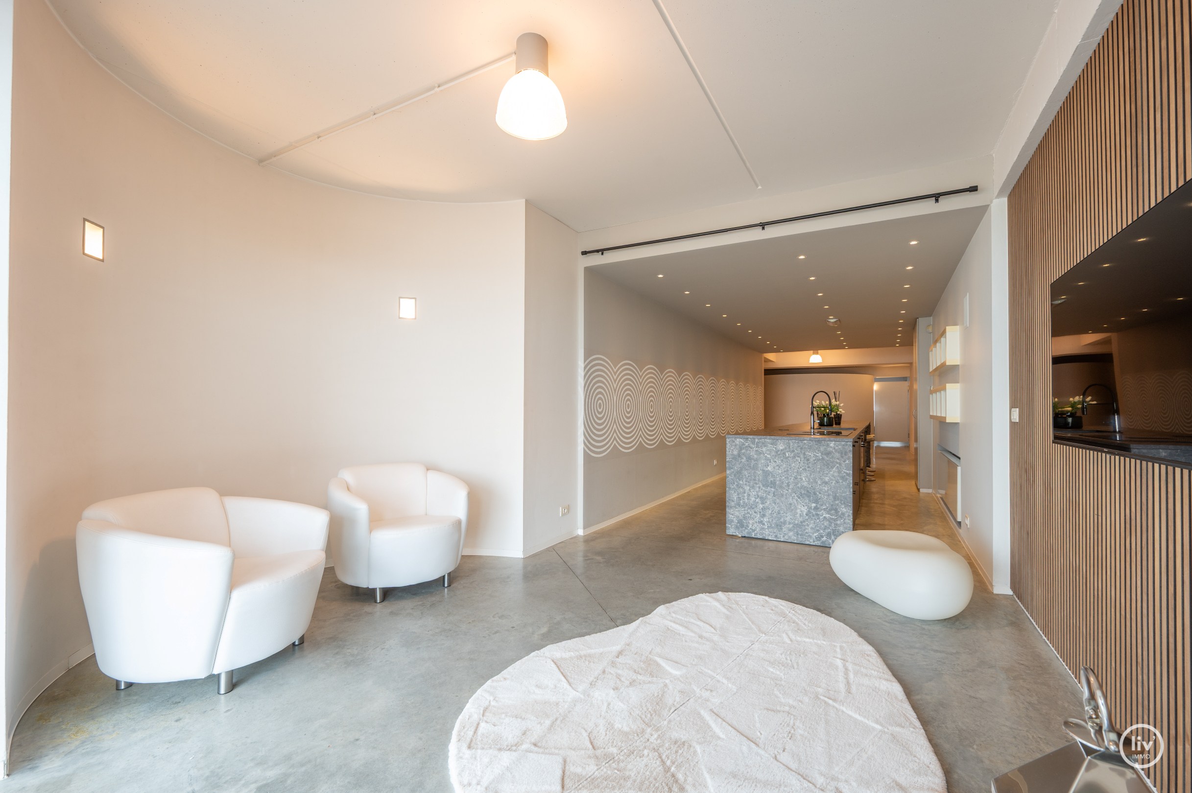 Ruim en mooi afgewerkt appartement gelegen op de zeedijk van Heist 