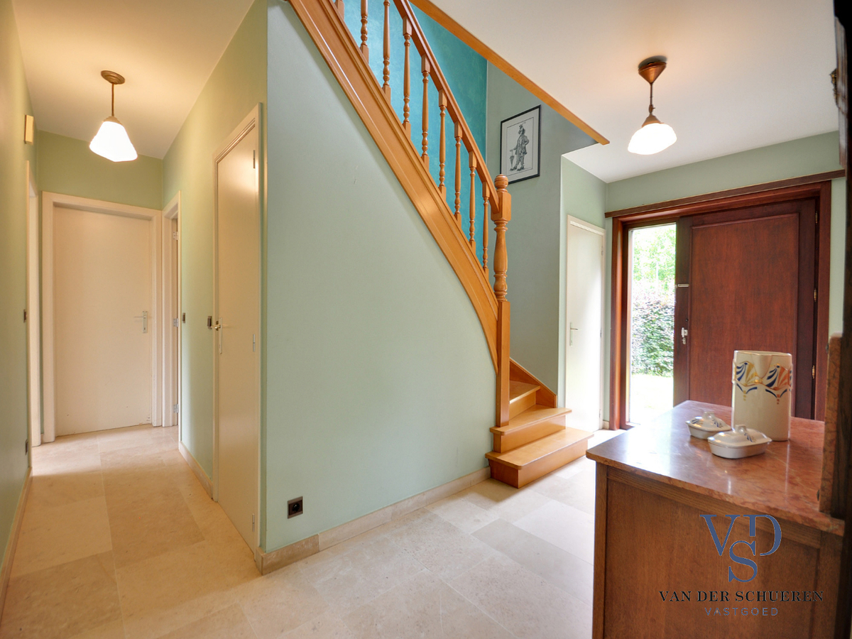 Lichtrijke villa in aangename omgeving ! 