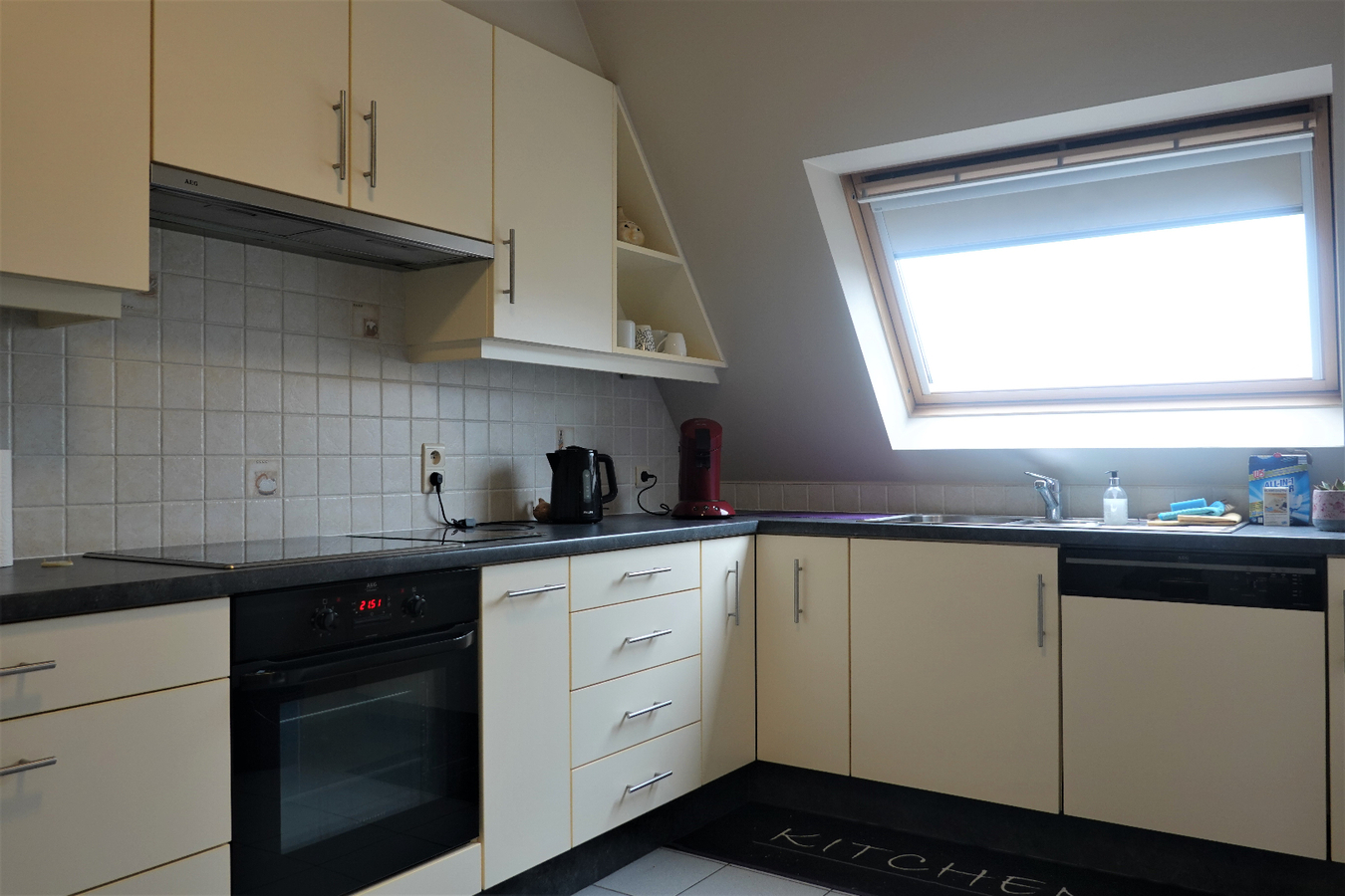 Zeer ruim dakappartement in het centrum van Gistel 