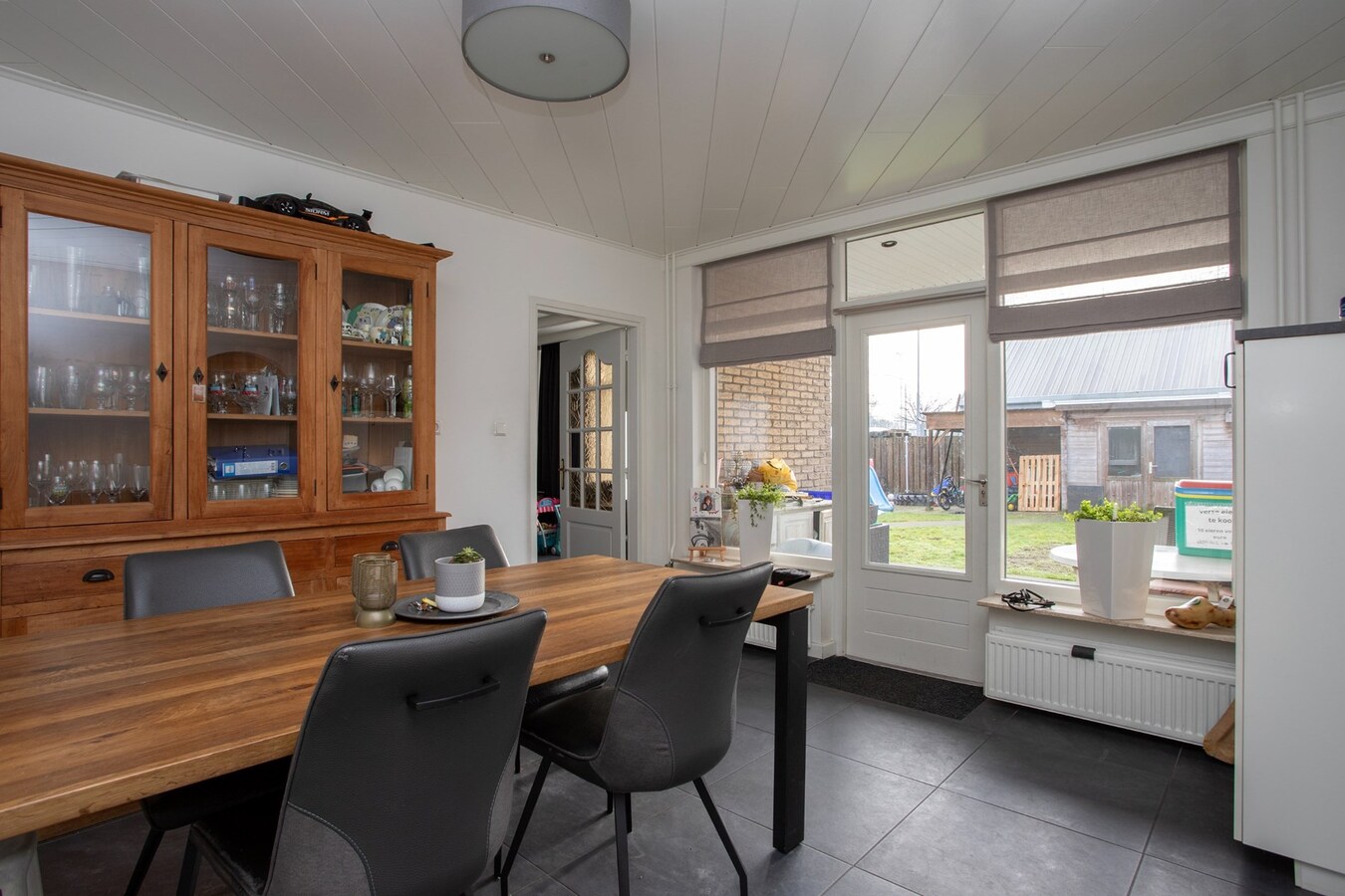 Uniek woon-winkelpand met bedrijfs-, en buitenruimte op toplocatie in Reusel. 