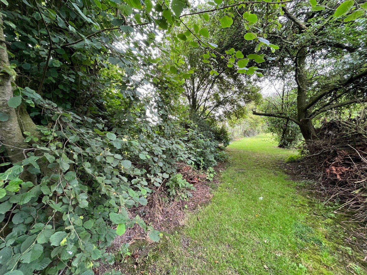 Knusse Half Open Bebouwing 