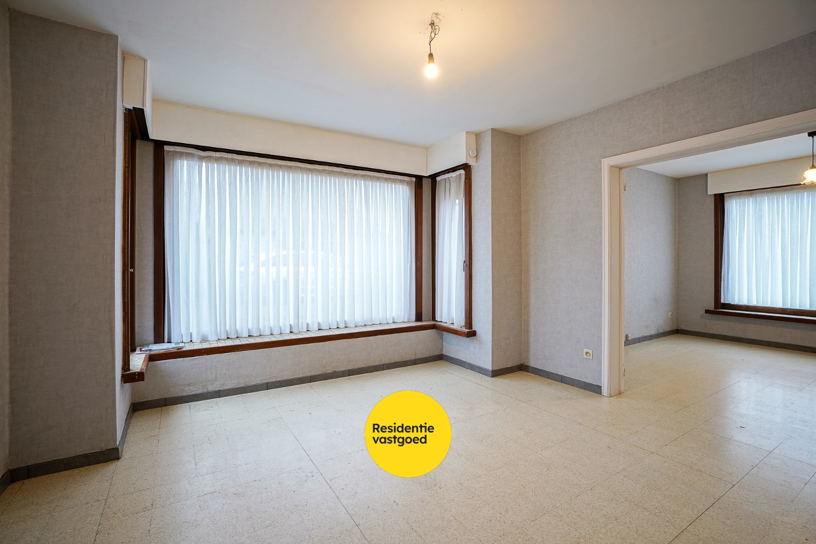 Landelijk gelegen woning op een perceel van 1.361m² 